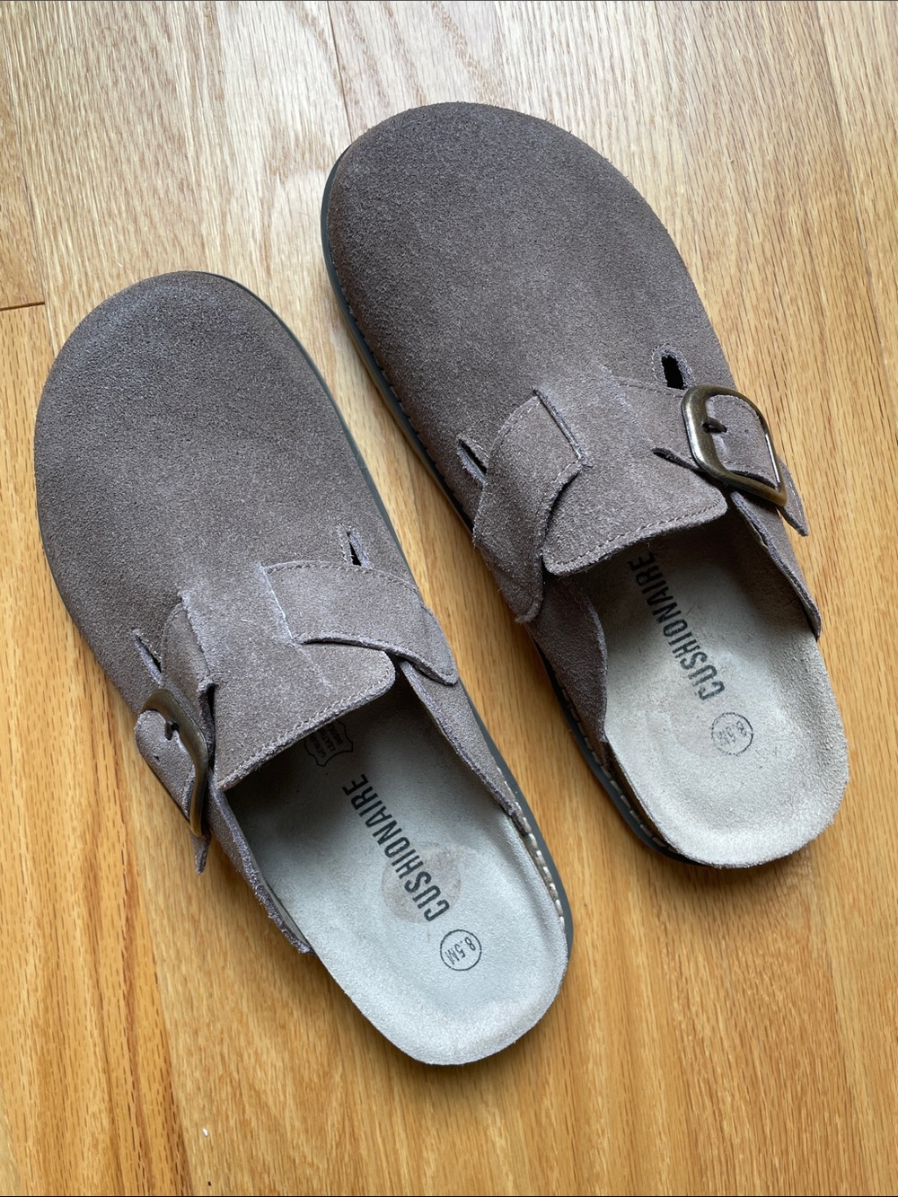 EUC Cushionaire genuine suede uppers mules